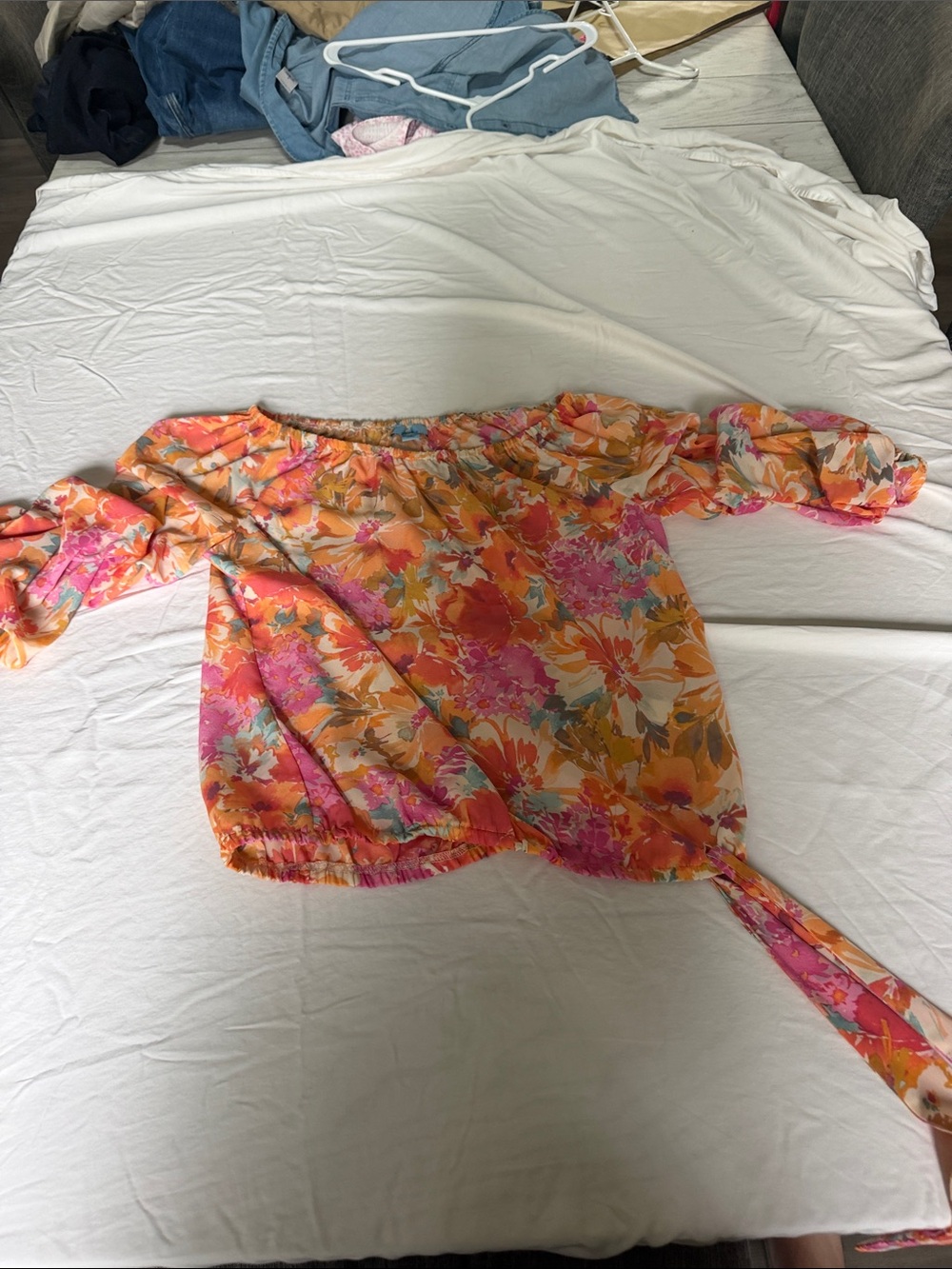 CeCe Floral Off-Shoulder Tie-Hem Top in Pink & Orange